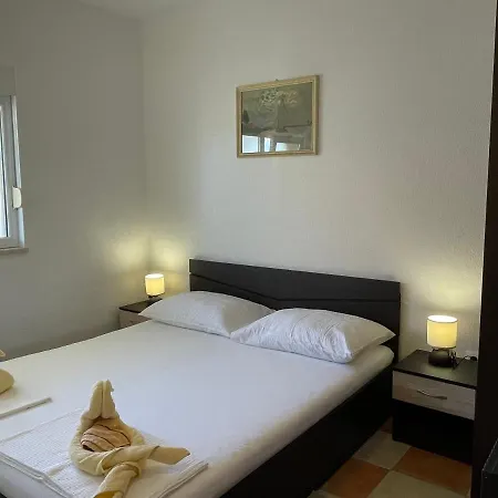 Apartments Molo Mare Hvar Town Exterior photo