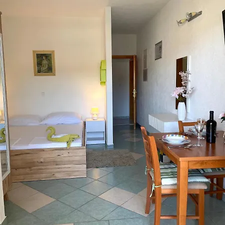 Apartments Molo Mare Hvar Town Exterior photo