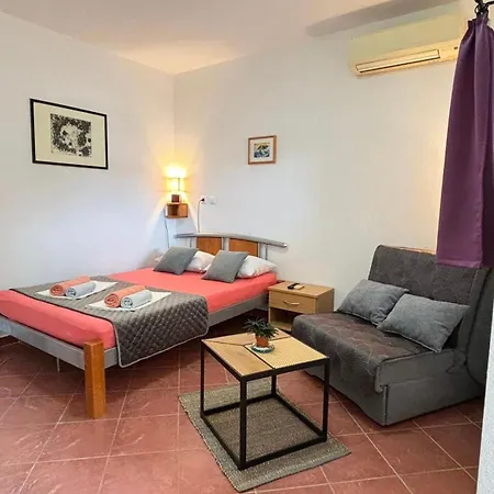 Apartments Molo Mare Hvar Town Exterior photo