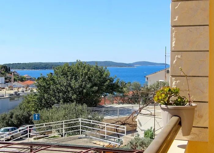 Apartments Molo Mare