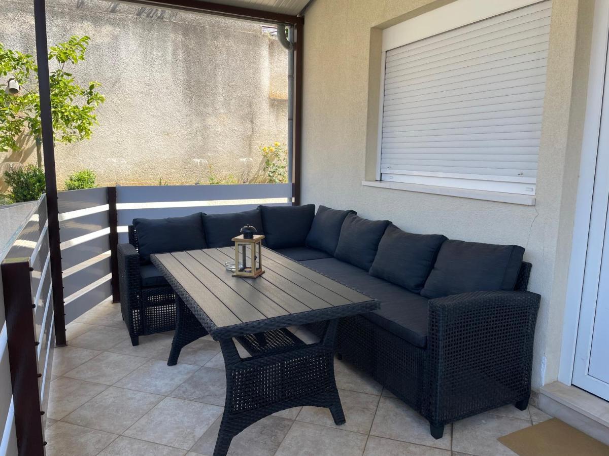 Molo Mare Apartment *